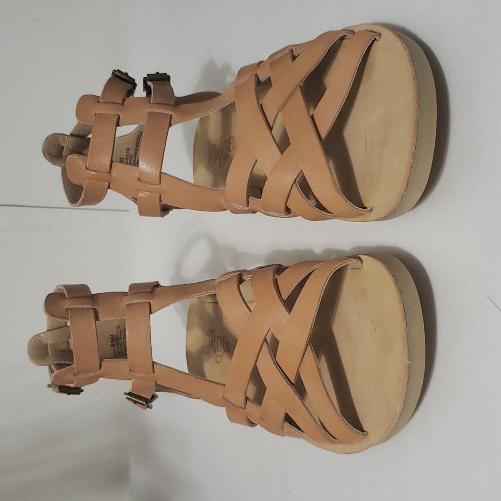 LATIGO WOW Leather Strappy Sandal